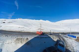 Хостелы Snow House Гудаури Кровать в общем 6-местном номере для мужчин и женщин-4